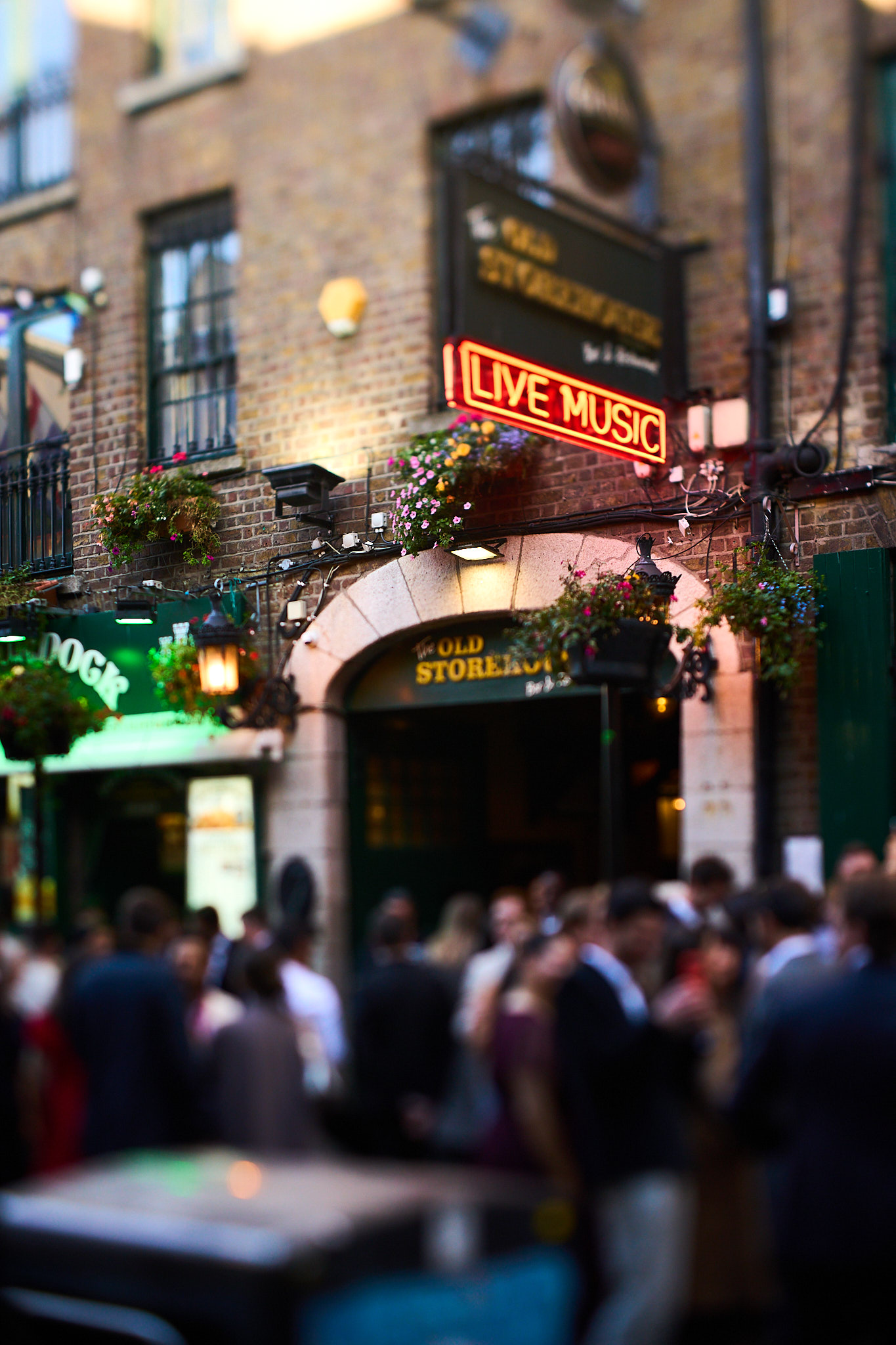 dublin-photoshoot-temple-bar_RUI6223